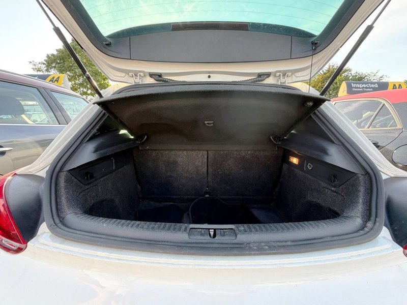 2012 Volkswagen Scirocco in white — photo 19 of 19