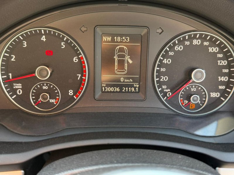 2012 Volkswagen Scirocco in white — photo 14 of 19