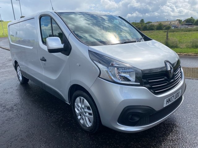 View our Renault Trafic 1.6 dCi 29 SPORT NAV LWB VAN Euro 6 (120 ps)
