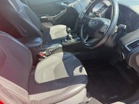 USED 2015 15 FORD FOCUS 1.5 TDCi Titanium X Hatchback 5dr Diesel Manual Euro 6 (s/s) (120 ps) FULL SERVICE HISTORY 2PREVIOUS
