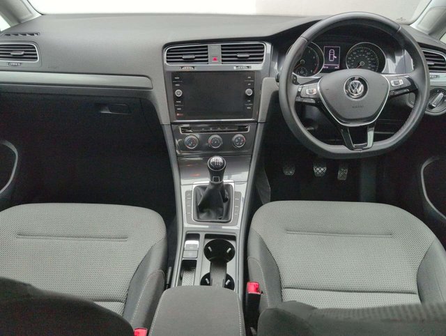 USED 2017 67 VOLKSWAGEN GOLF 1.5 Golf SE Nav TSi Evo 5dr CLICK+COLLECT / HOME DELIVERY