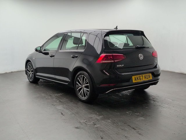 USED 2017 67 VOLKSWAGEN GOLF 1.5 Golf SE Nav TSi Evo 5dr CLICK+COLLECT / HOME DELIVERY