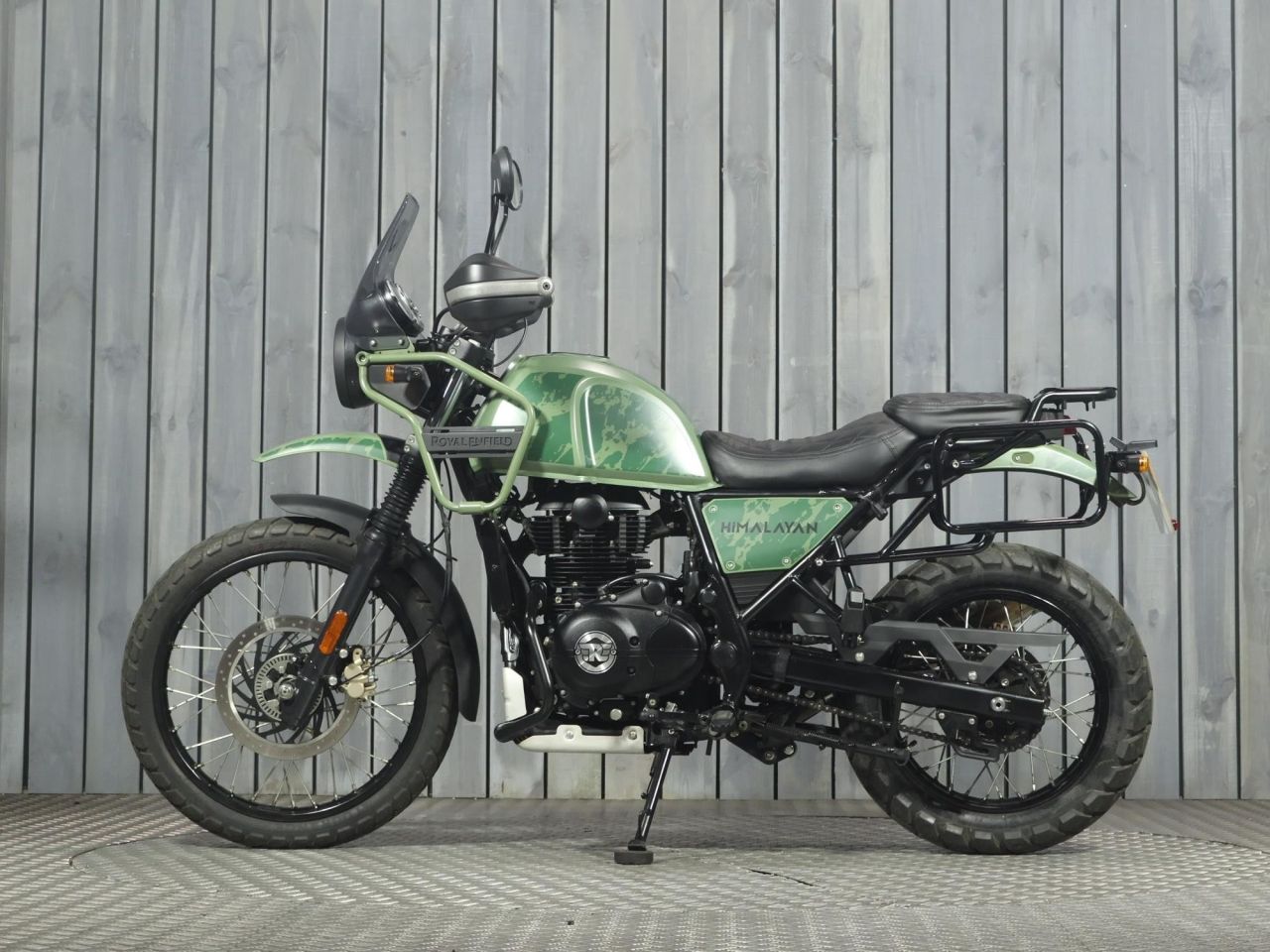 ROYAL ENFIELD Himalayan 411