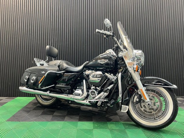 View our HARLEY-DAVIDSON TOURING