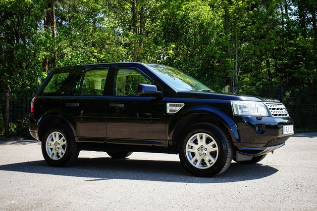 View our LAND ROVER FREELANDER 2