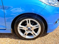 USED 2011 61 FORD FIESTA 1.6 Zetec S Hatchback 3dr Petrol Manual (134 g/km, 118 bhp) Stunning 3 door Zetec S Model