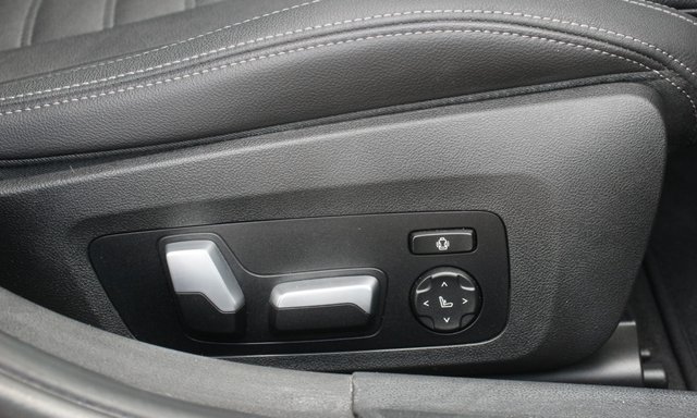 View our BMW 3 SERIES