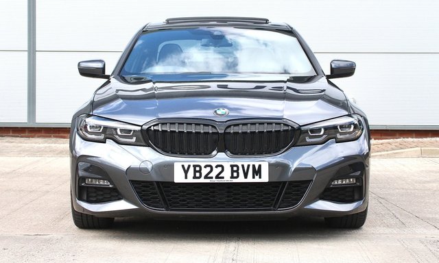 View our BMW 3 SERIES