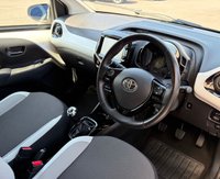 USED 2017 17 TOYOTA AYGO 1.0 VVT-i x-press Hatchback 5dr Petrol Manual Euro 6 (68 ps) ESTABLISHED FOR OVER 33 YEARS.