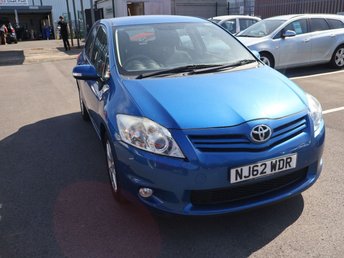 2012 TOYOTA AURIS