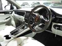 USED 2019 19 PORSCHE MACAN 3.0T V6 S SUV 5dr Petrol PDK 4WD Euro 6 (s/s) (354 ps) HUGE SPEC PAN ROOF SAT NAV A/C