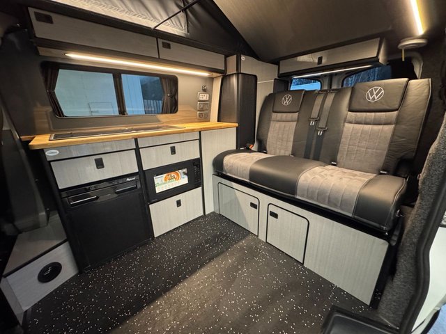 View our VOLKSWAGEN TRANSPORTER