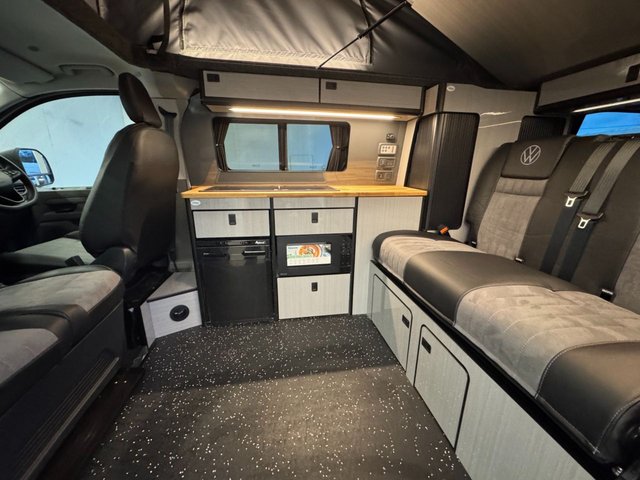 View our VOLKSWAGEN TRANSPORTER