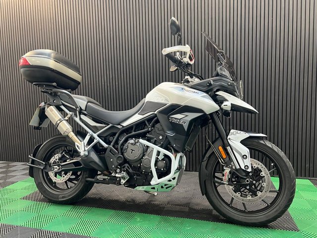 View our TRIUMPH TIGER 900
