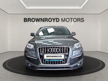 View our AUDI Q7