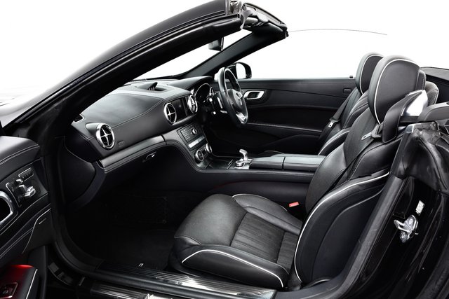 USED 2019 19 MERCEDES-BENZ SL 3.0 SL400 V6 AMG Line (Premium) Convertible 2dr Petrol G-Tronic+ Euro 6 (s/s) (367 ps) &pound;4k Extras | FMBSH | Pan Roof