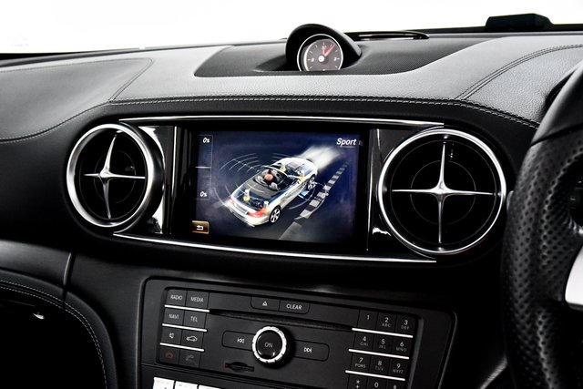 USED 2019 19 MERCEDES-BENZ SL 3.0 SL400 V6 AMG Line (Premium) Convertible 2dr Petrol G-Tronic+ Euro 6 (s/s) (367 ps) &pound;4k Extras | FMBSH | Pan Roof
