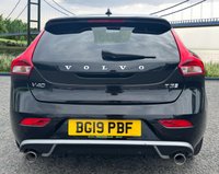 USED 2019 19 VOLVO V40 1.5 T3 R-Design Edition Hatchback 5dr Petrol Auto Euro 6 (s/s) (152 ps) 