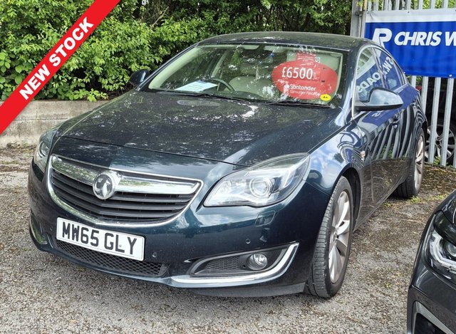View our Vauxhall Insignia range