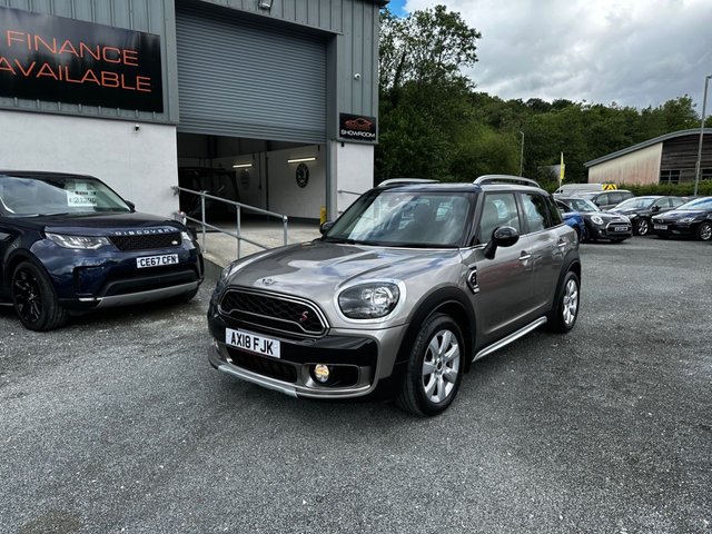 View our MINI COUNTRYMAN
