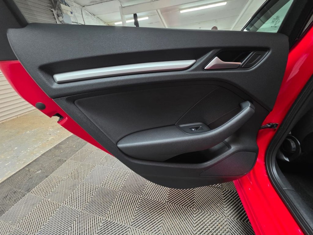 USED 2016 16 AUDI A3 1.6 TDI ultra SE Technik Sportback 5dr Diesel Manual Euro 6 (s/s) (110 ps) Rear Parking Sensors