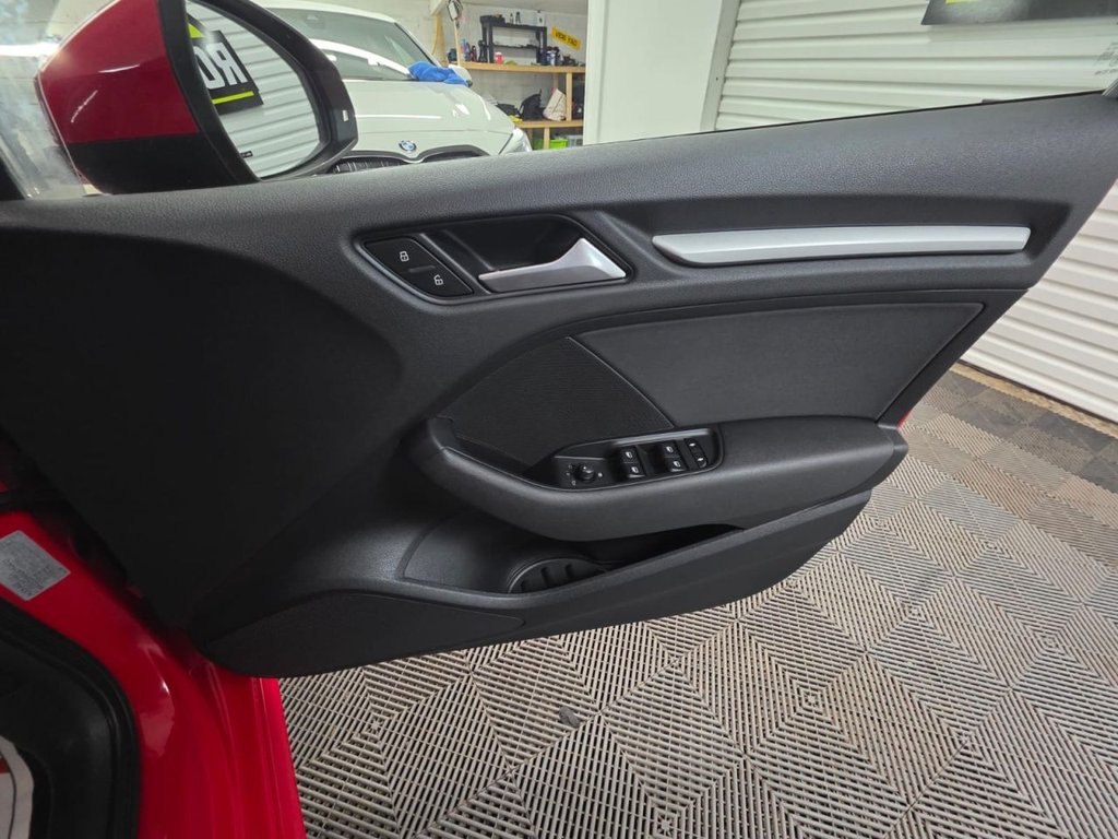 USED 2016 16 AUDI A3 1.6 TDI ultra SE Technik Sportback 5dr Diesel Manual Euro 6 (s/s) (110 ps) Rear Parking Sensors