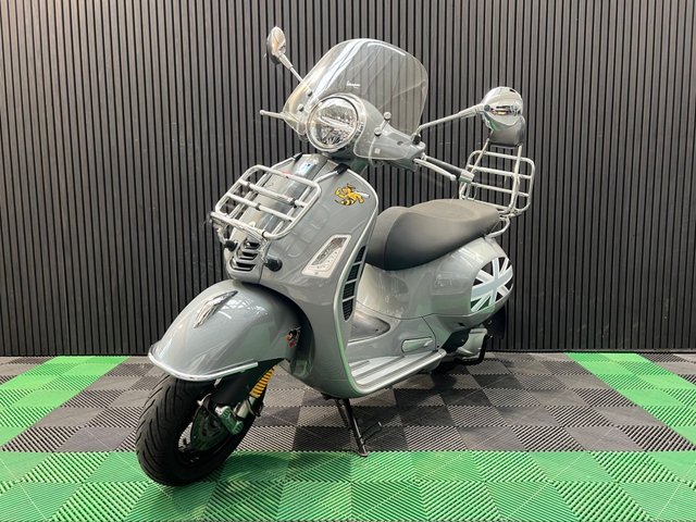 View our PIAGGIO Vespa GTS 300
