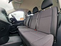 USED 2022 72 MERCEDES-BENZ EVITO 100kWh PRO Tourer Double Cab 5dr Electric Auto FWD L2 (8Seat) (204 ps) +++1 OWNER FROM NEW+++