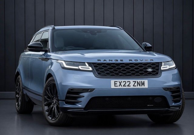 View our Land Rover Range Rover Velar 2.0 D200 MHEV R-Dynamic SE SUV 5dr Diesel Auto 4WD Euro 6 (s/s) (204 ps)