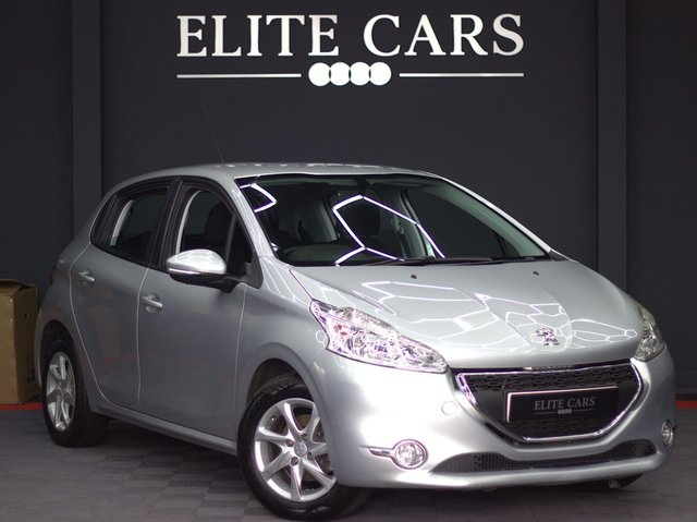View our PEUGEOT 208
