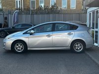 USED 2010 10 TOYOTA PRIUS 1.8 VVT-h T Spirit Hatchback 5dr Petrol Hybrid CVT Euro 5 (s/s) (136 ps) Great TOYOTA Service History  |  Set of 2 Keys
