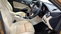 USED 2018 67 MERCEDES-BENZ GLA 1.6 GLA200 Sport (Premium Plus) Euro 6 (s/s) 5dr FSH PANROOF CREAM LEATHER