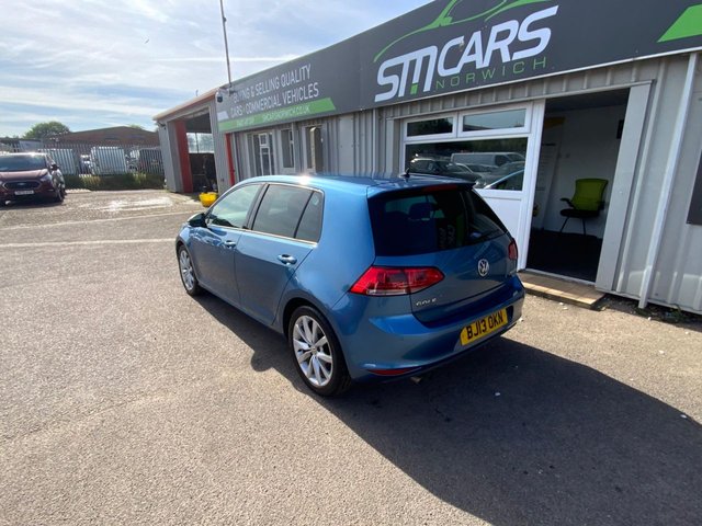 View our VOLKSWAGEN GOLF