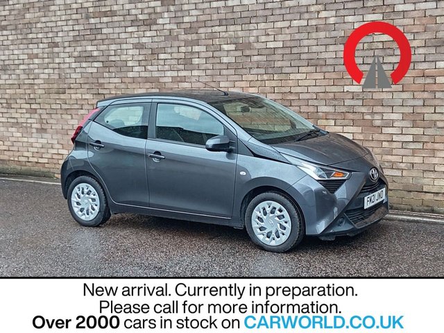 View our Toyota Aygo 1.0 VVT-i x-play Hatchback 5dr Petrol x-shift Euro 6 (Safety Sense) (71 ps)