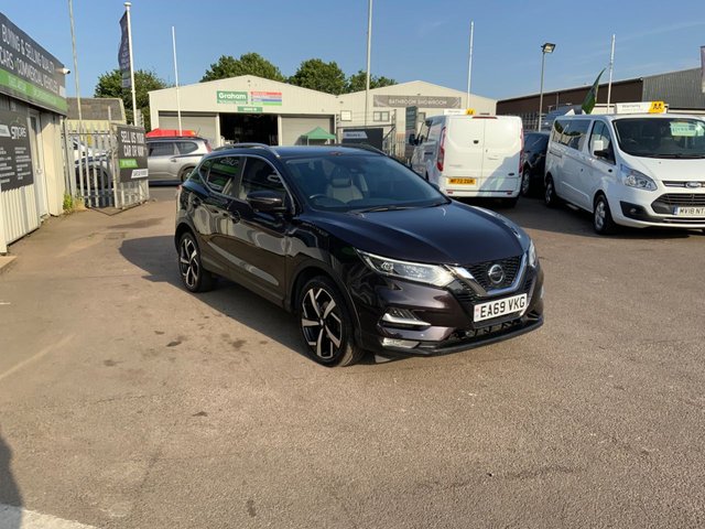 View our NISSAN QASHQAI