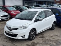 USED 2014 64 TOYOTA YARIS 1.33 Dual VVT-i Trend Hatchback 5dr Petrol Manual Euro 5 (99 ps) SAT NAV + HD CAMERA + FSH + AC + LOW INSURANCE + CRUISE