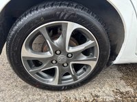 USED 2014 64 TOYOTA YARIS 1.33 Dual VVT-i Trend Hatchback 5dr Petrol Manual Euro 5 (99 ps) SAT NAV + HD CAMERA + FSH + AC + LOW INSURANCE + CRUISE