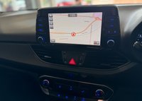 USED 2017 17 HYUNDAI I30 1.6 CRDi Blue Drive SE Nav Hatchback 5dr Diesel Manual Euro 6 (s/s) (110 ps) NEW MOT - SERVICE RECORDS - APPLE CARPLAY-ANDROID AUTO - PARKING CAM