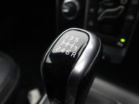 USED 2019 19 VOLVO V40 2.0 T2 R-Design Edition Hatchback 5dr Petrol Manual Euro 6 (s/s) (122 ps) REAR CAMERA | CRUISE CONTROL