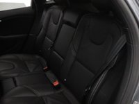 USED 2019 19 VOLVO V40 2.0 T2 R-Design Edition Hatchback 5dr Petrol Manual Euro 6 (s/s) (122 ps) REAR CAMERA | CRUISE CONTROL