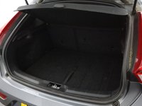 USED 2019 19 VOLVO V40 2.0 T2 R-Design Edition Hatchback 5dr Petrol Manual Euro 6 (s/s) (122 ps) REAR CAMERA | CRUISE CONTROL