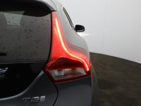 USED 2019 19 VOLVO V40 2.0 T2 R-Design Edition Hatchback 5dr Petrol Manual Euro 6 (s/s) (122 ps) REAR CAMERA | CRUISE CONTROL