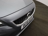 USED 2019 19 VOLVO V40 2.0 T2 R-Design Edition Hatchback 5dr Petrol Manual Euro 6 (s/s) (122 ps) REAR CAMERA | CRUISE CONTROL