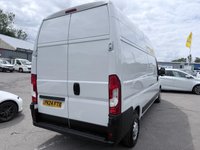 USED 2024 24 PEUGEOT BOXER White 2.2 BlueHDi 335 Professional Premium+ L3 H3 van, 2,500 miles, Euro 6, Sat nav, Touchscreen, A/C, Bluetooth, Rear sensors. Plus VAT @ 20%! This 2024 Peugeot Boxer van boasts exceptionally low mileage, having covered just 2500 miles, making it a standout choice for its age. This L3 H3 Professional Premium + model is powered by an efficient 2.2L BlueHDi Euro 6 diesel engine and comes with a 3 month warranty for your peace of mind. It has had only one owner from new and features a generous 15000 litre cargo volume, perfect for substantial loads.  The Professional Premium + trim level includes a host of useful features designed to enha