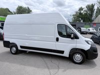 USED 2024 24 PEUGEOT BOXER White 2.2 BlueHDi 335 Professional Premium+ L3 H3 van, 2,500 miles, Euro 6, Sat nav, Touchscreen, A/C, Bluetooth, Rear sensors. Plus VAT @ 20%! This 2024 Peugeot Boxer van boasts exceptionally low mileage, having covered just 2500 miles, making it a standout choice for its age. This L3 H3 Professional Premium + model is powered by an efficient 2.2L BlueHDi Euro 6 diesel engine and comes with a 3 month warranty for your peace of mind. It has had only one owner from new and features a generous 15000 litre cargo volume, perfect for substantial loads.  The Professional Premium + trim level includes a host of useful features designed to enha