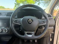 USED 2019 19 RENAULT KADJAR 1.3 TCe S Edition SUV 5dr Petrol Manual Euro 6 (s/s) (140 ps) AIR CON/PARKING SENSORS/WARRANTY