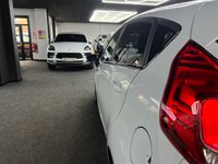 USED 2016 66 FORD FIESTA 1.0T EcoBoost Zetec White Edition Hatchback 5dr Petrol Manual Euro 6 (s/s) (100 ps) BLUETOOTH + HEATED WINDSCREEN