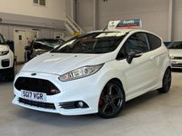 USED 2017 17 FORD FIESTA 1.6T EcoBoost ST-3 Hatchback 3dr Petrol Manual Euro 6 in White HEATED SEATS+PRIVACY GLASS+CD