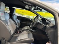 USED 2017 17 FORD FIESTA 1.6T EcoBoost ST-3 Hatchback 3dr Petrol Manual Euro 6 in White HEATED SEATS+PRIVACY GLASS+CD