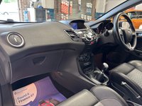 USED 2017 17 FORD FIESTA 1.6T EcoBoost ST-3 Hatchback 3dr Petrol Manual Euro 6 in White HEATED SEATS+PRIVACY GLASS+CD